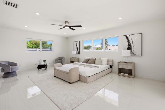 401 NW 3rd Place, Dania Beach, FL 33004