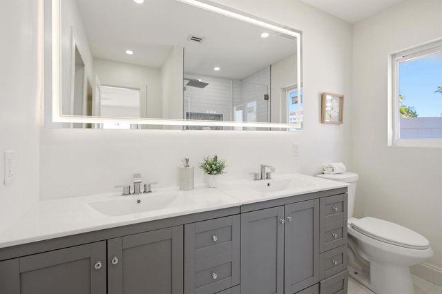 401 NW 3rd Place, Dania Beach, FL 33004