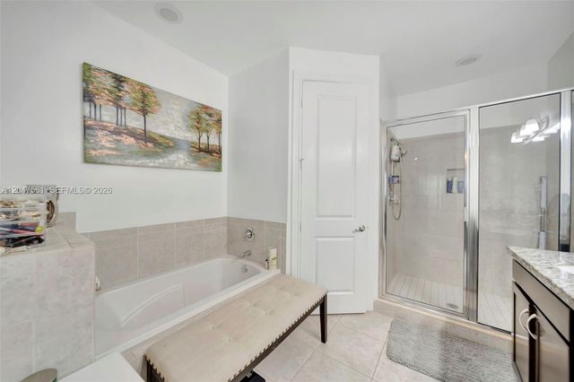 11355 SW 14th St, Pembroke Pines, FL 33025