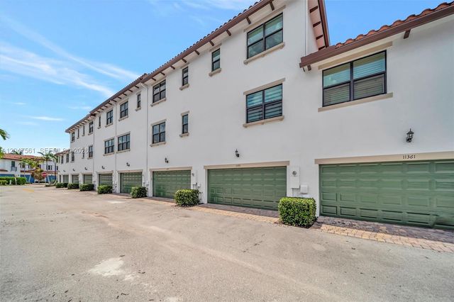 11355 SW 14th St, Pembroke Pines, FL 33025