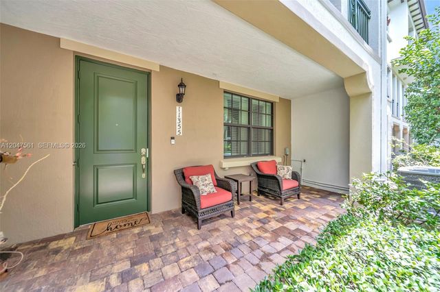 11355 SW 14th St, Pembroke Pines, FL 33025
