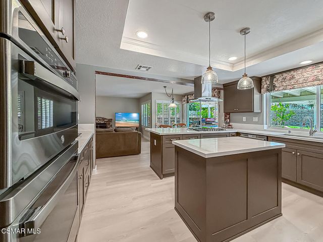2990 Klamath Avenue, Simi Valley, CA 93063
