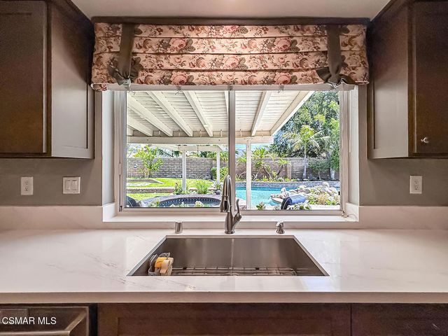 2990 Klamath Avenue, Simi Valley, CA 93063