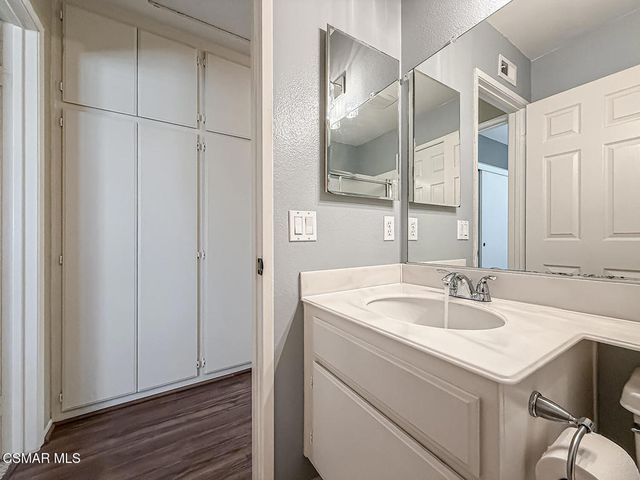 2990 Klamath Avenue, Simi Valley, CA 93063