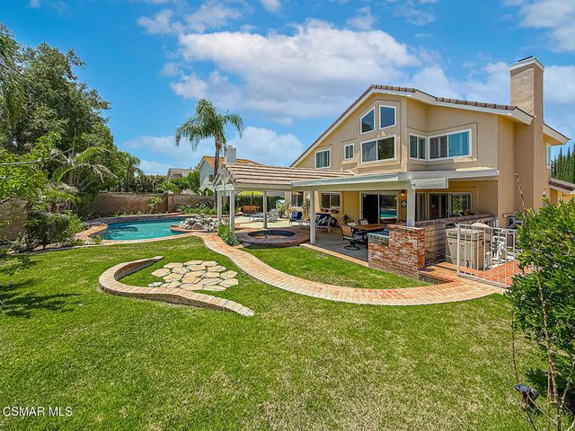 2990 Klamath Avenue, Simi Valley, CA 93063