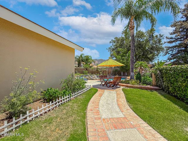 2990 Klamath Avenue, Simi Valley, CA 93063
