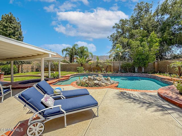 2990 Klamath Avenue, Simi Valley, CA 93063