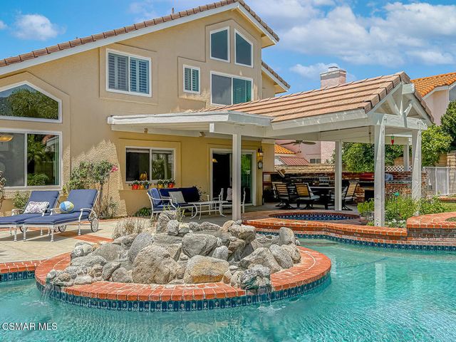 2990 Klamath Avenue, Simi Valley, CA 93063