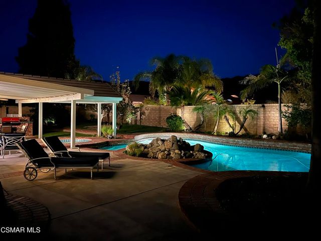 2990 Klamath Avenue, Simi Valley, CA 93063