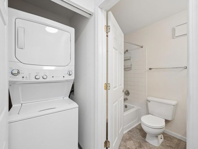 3265 Kirchoff Road 217, Rolling Meadows, IL 60008