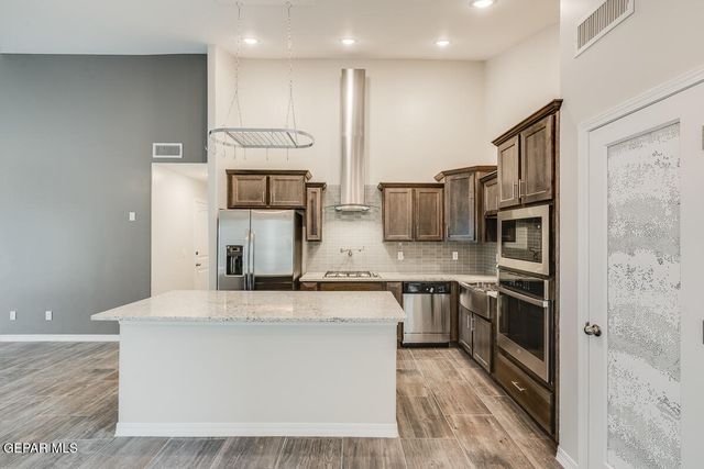 6037 Summer Ridge, Sunland Park, NM 88063