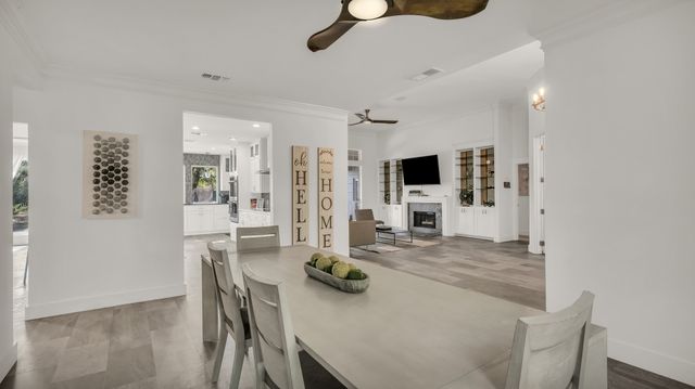 100 Oakview Drive, Hudson Oaks, TX 76087