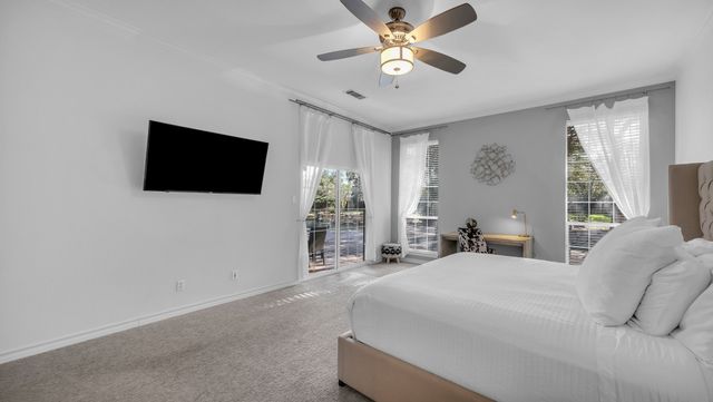 100 Oakview Drive, Hudson Oaks, TX 76087