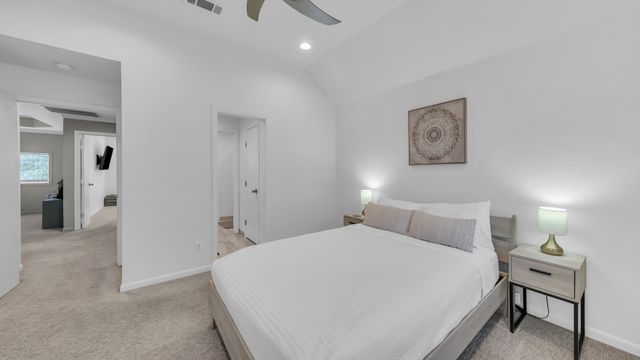 100 Oakview Drive, Hudson Oaks, TX 76087