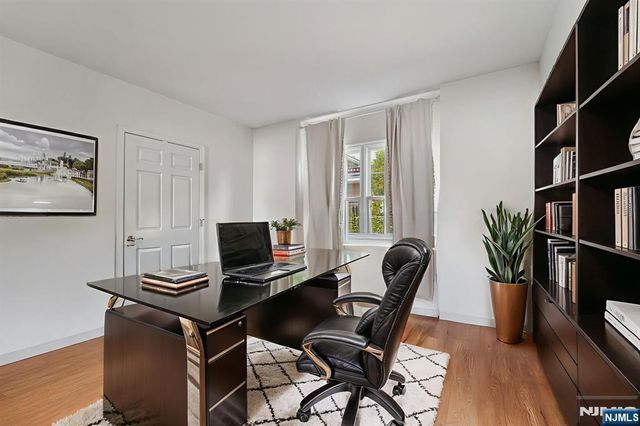 129 The Promenade, Edgewater, NJ 07020