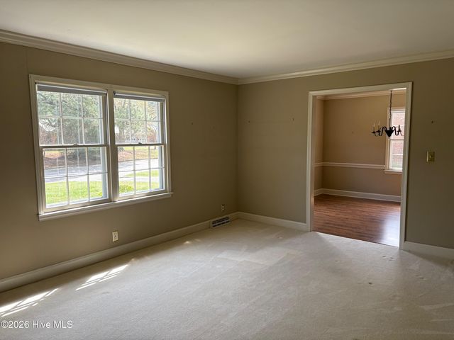 2107 Somerset Drive N, Wilson, NC 27893