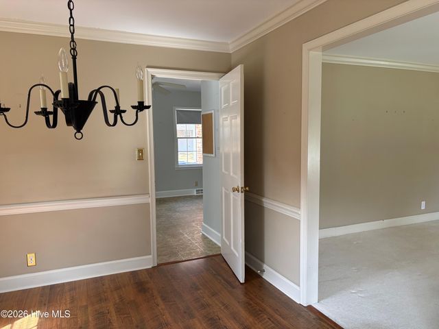 2107 Somerset Drive N, Wilson, NC 27893