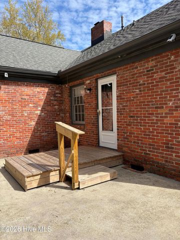 2107 Somerset Drive N, Wilson, NC 27893