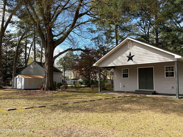 2107 Somerset Drive N, Wilson, NC 27893
