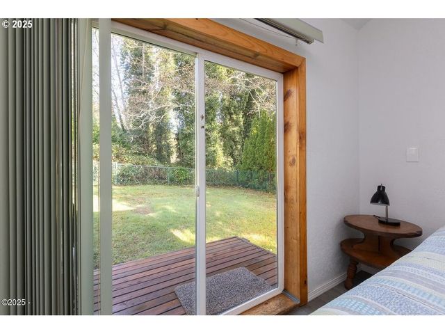 5143 Ne 50TH St, Neotsu, OR 97364