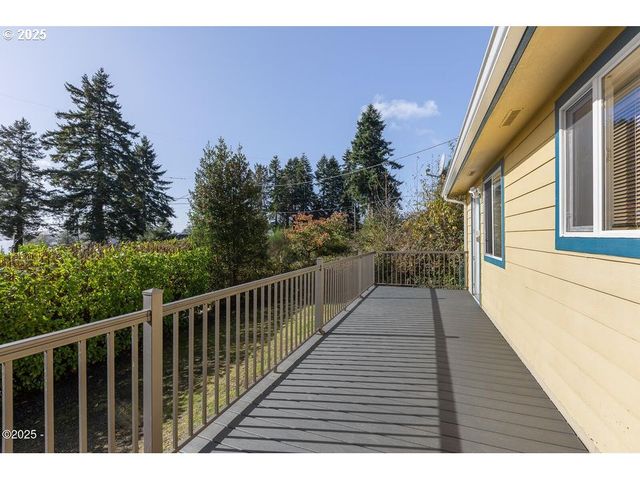 5143 Ne 50TH St, Neotsu, OR 97364