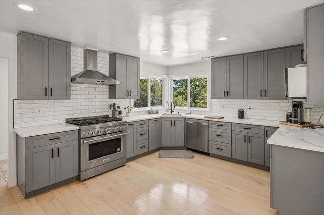 181 Spring Water Lane, Los Gatos, CA 95033