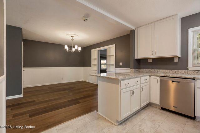 8406 Bayou Way, Louisville, KY 40242