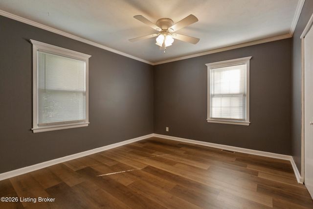 8406 Bayou Way, Louisville, KY 40242