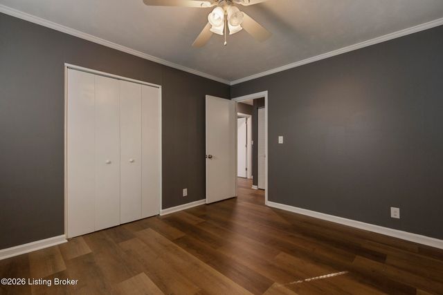 8406 Bayou Way, Louisville, KY 40242