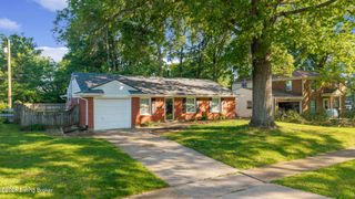 8406 Bayou Way, Louisville, KY 40242