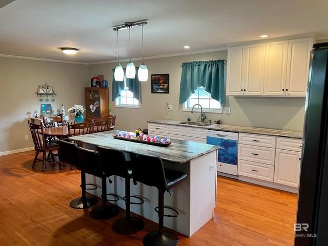 887 Old Bratt Road, Atmore, AL 36502