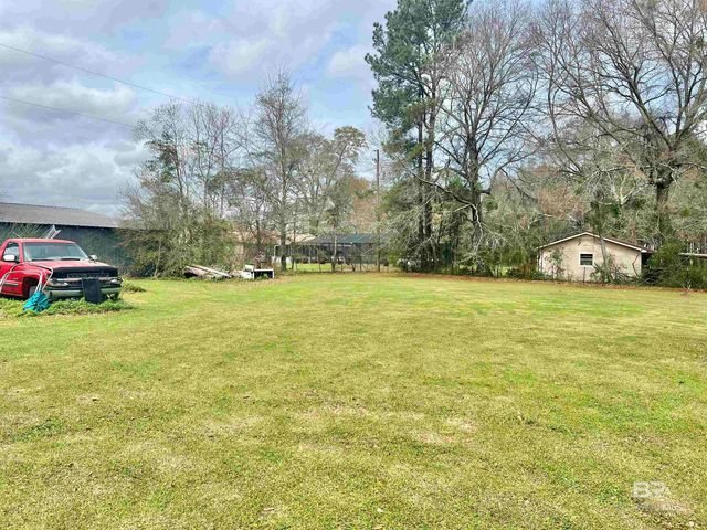 887 Old Bratt Road, Atmore, AL 36502
