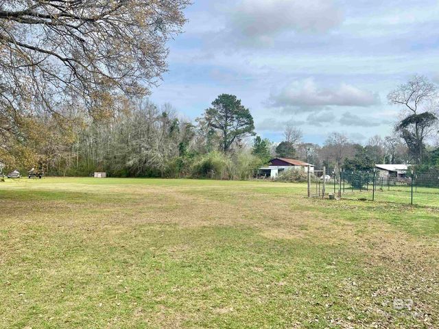 887 Old Bratt Road, Atmore, AL 36502