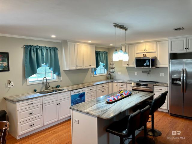 887 Old Bratt Road, Atmore, AL 36502