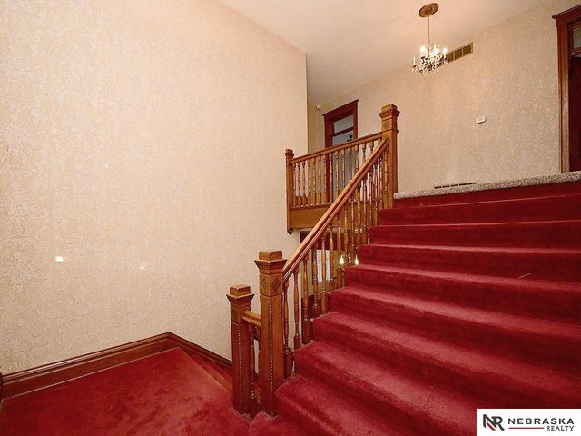 3825 South 25th Street, Omaha, NE 68107