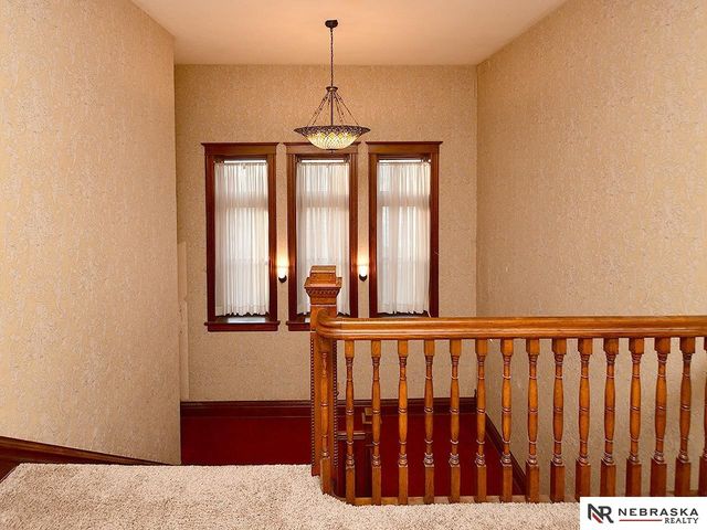 3825 South 25th Street, Omaha, NE 68107