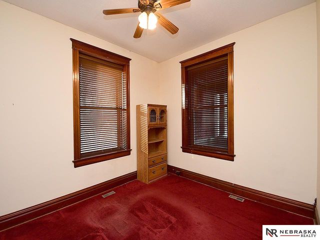 3825 South 25th Street, Omaha, NE 68107