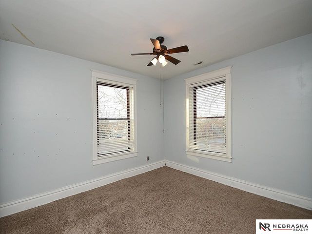 3825 South 25th Street, Omaha, NE 68107