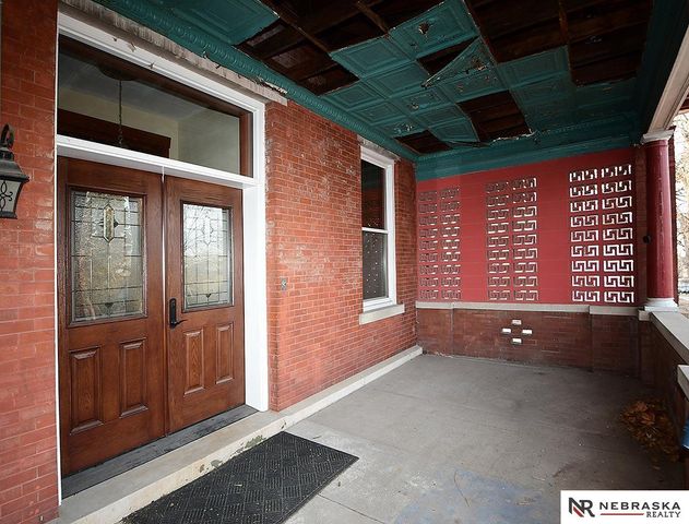 3825 South 25th Street, Omaha, NE 68107