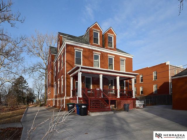 3825 South 25th Street, Omaha, NE 68107