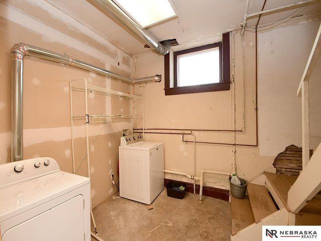 3825 South 25th Street, Omaha, NE 68107