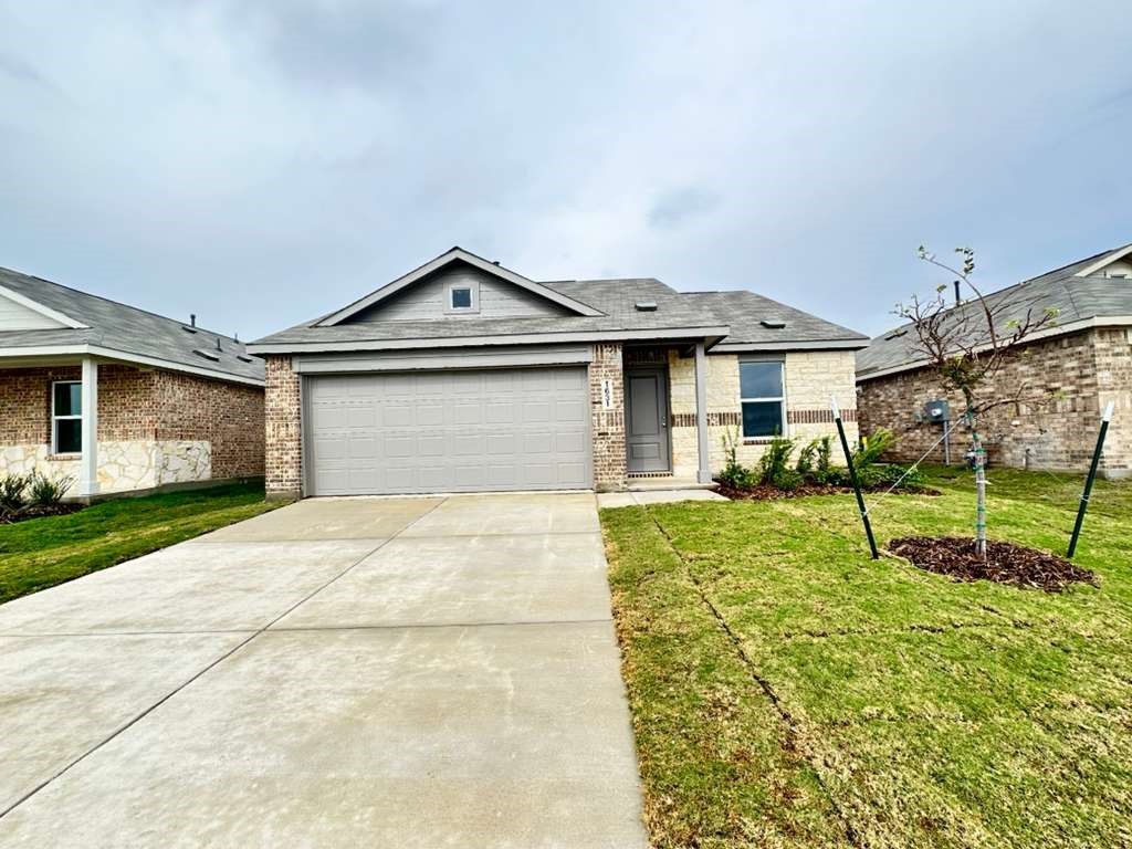 1631 Sparrow Hawk Road, Forney, TX 75126