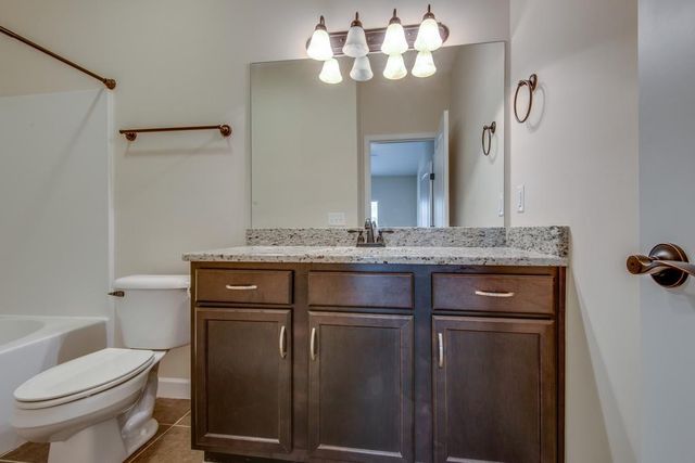 1101 Downs Blvd Apt 302, Franklin, TN 37064