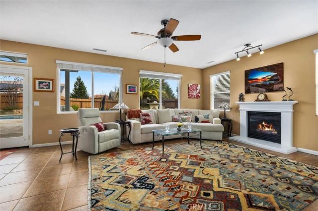 795 Angus Street, Paso Robles, CA 93446