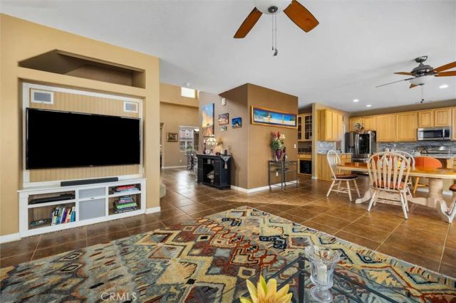 795 Angus Street, Paso Robles, CA 93446