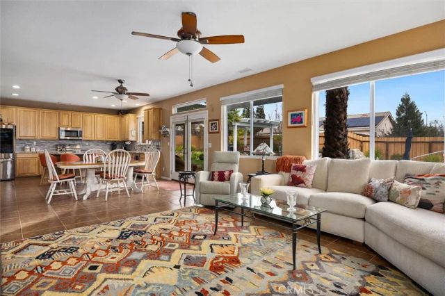 795 Angus Street, Paso Robles, CA 93446