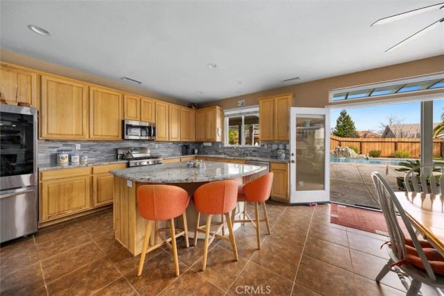 795 Angus Street, Paso Robles, CA 93446