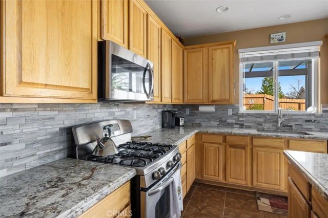 795 Angus Street, Paso Robles, CA 93446