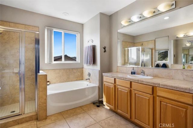 795 Angus Street, Paso Robles, CA 93446