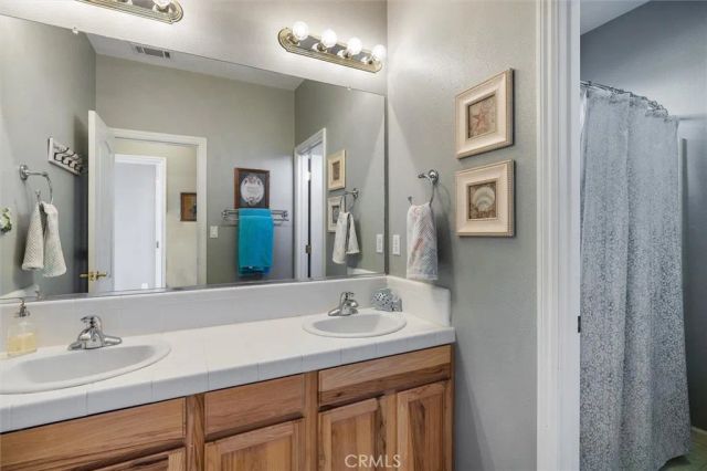 795 Angus Street, Paso Robles, CA 93446